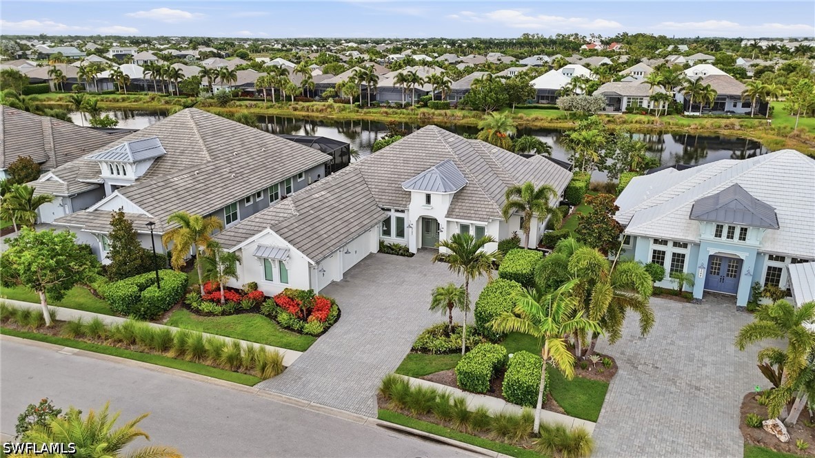 3 Bed Pool Home for Sale in Naples, photo 4