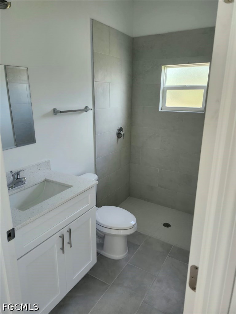 1 Bed SingleFamilyResidence for Sale in Lehigh Acres, photo 4