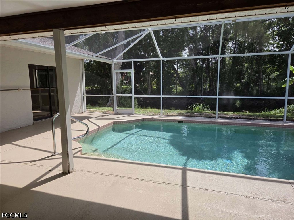 3 Bed Pool Home for Sale in San Carlos Park, photo 4