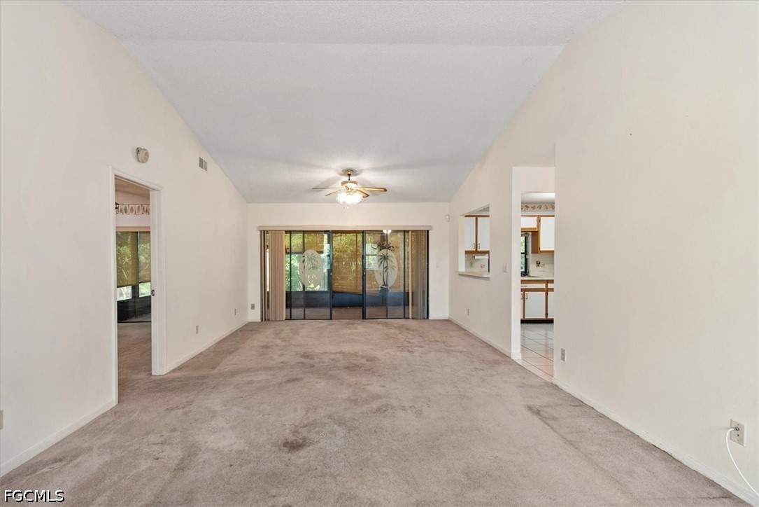 3 Bed SingleFamilyResidence for Sale in Cape Coral, photo 4