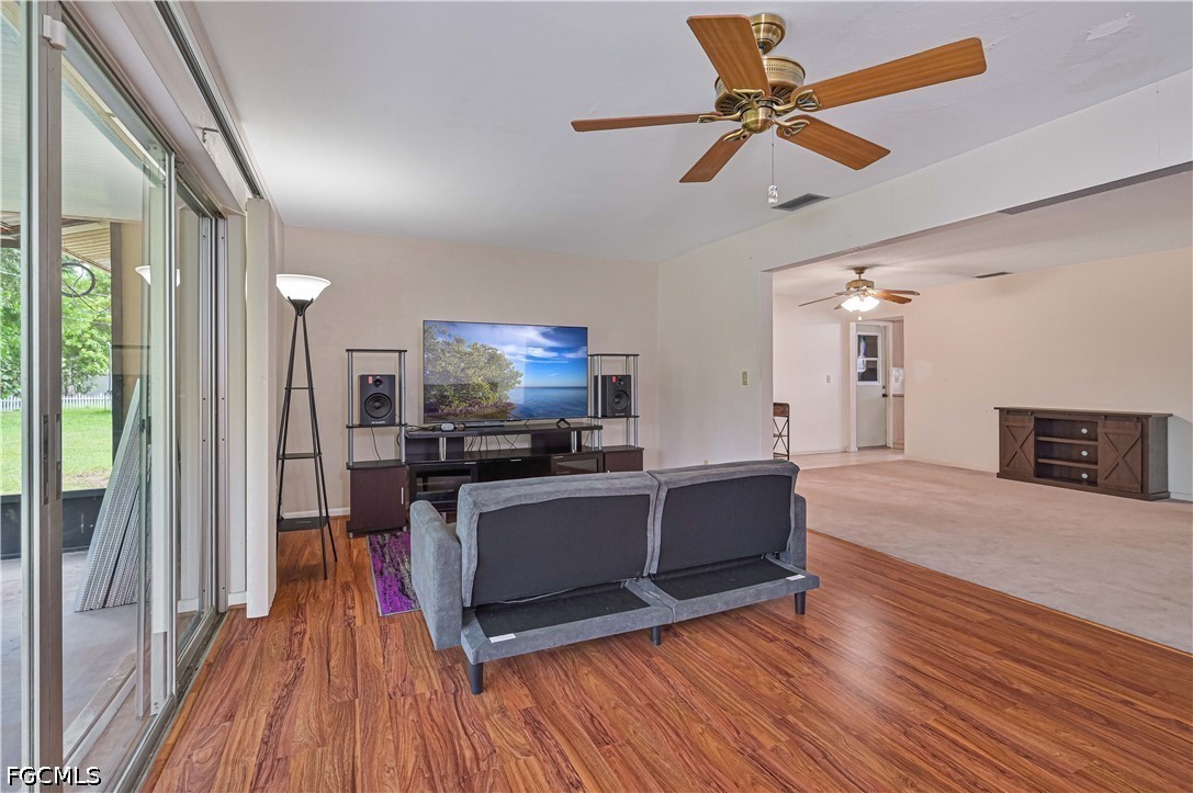 4 Bed SingleFamilyResidence for Sale in Cape Coral, photo 4