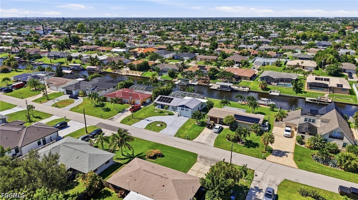 4 Bed Pool Home for Sale in Cape Coral, photo 4