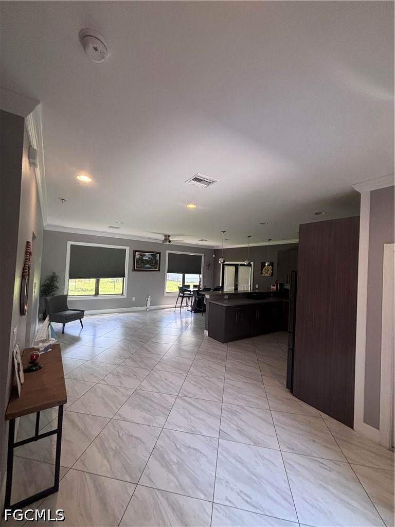 4 Bed SingleFamilyResidence for Sale in Fort Myers, photo 4