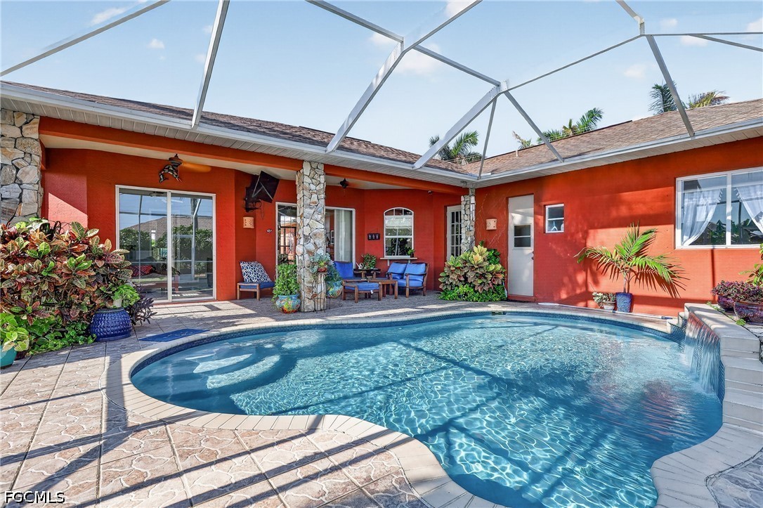 3 Bed Pool Home for Sale in Cape Coral, photo 4