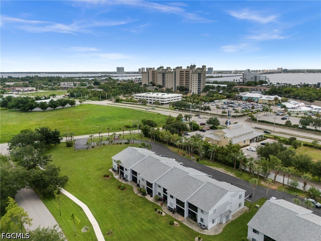 2 Bed Condominium for Sale in North Fort Myers, photo 4