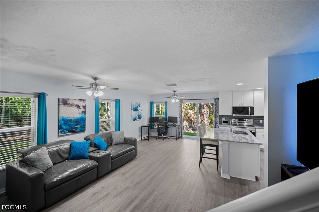 3 Bed Townhouse for Sale in Bayshore Commons, photo 4