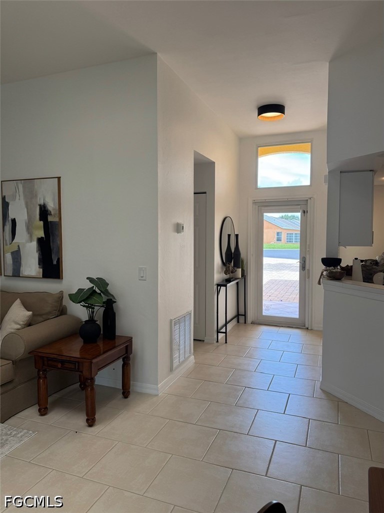 2 Bed Waterfront Home for Sale in The Meadow, photo 4