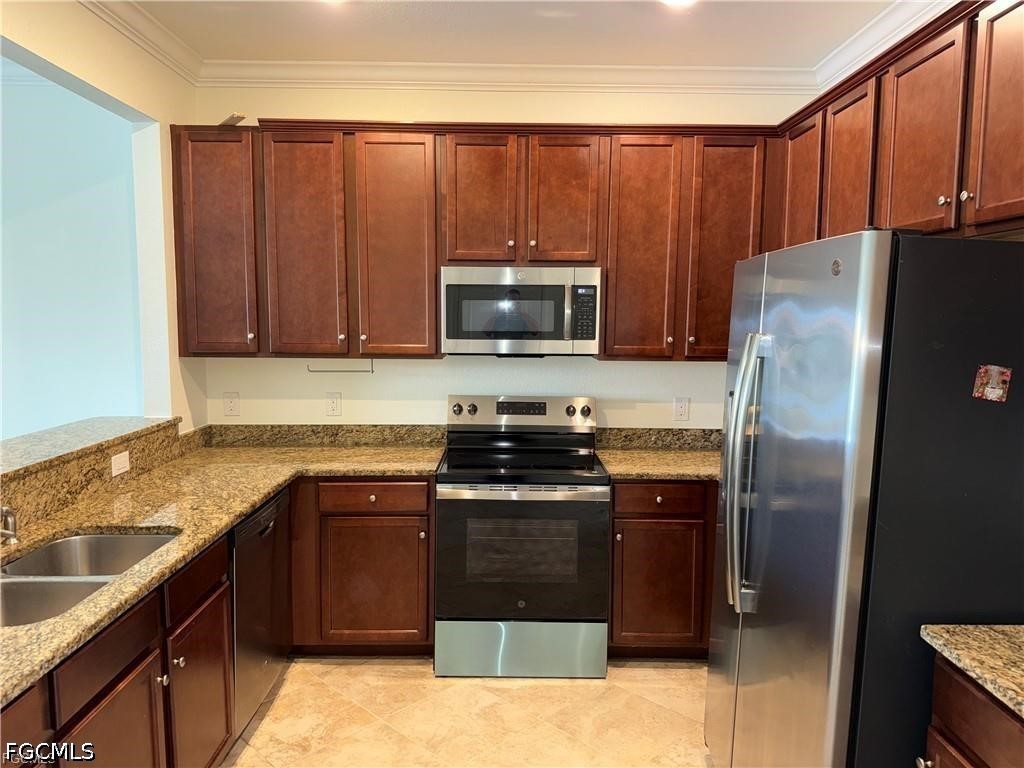 3 Bed Waterfront Home for Sale in Fort Myers, photo 4