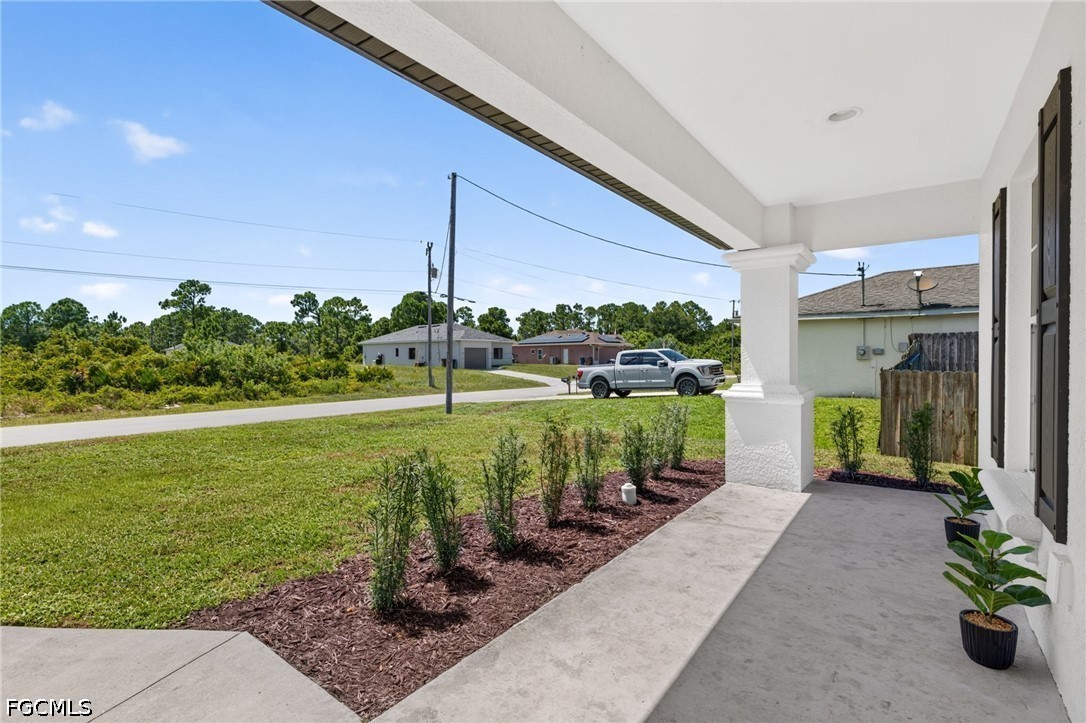 3 Bed SingleFamilyResidence for Sale in Lehigh Acres, photo 4