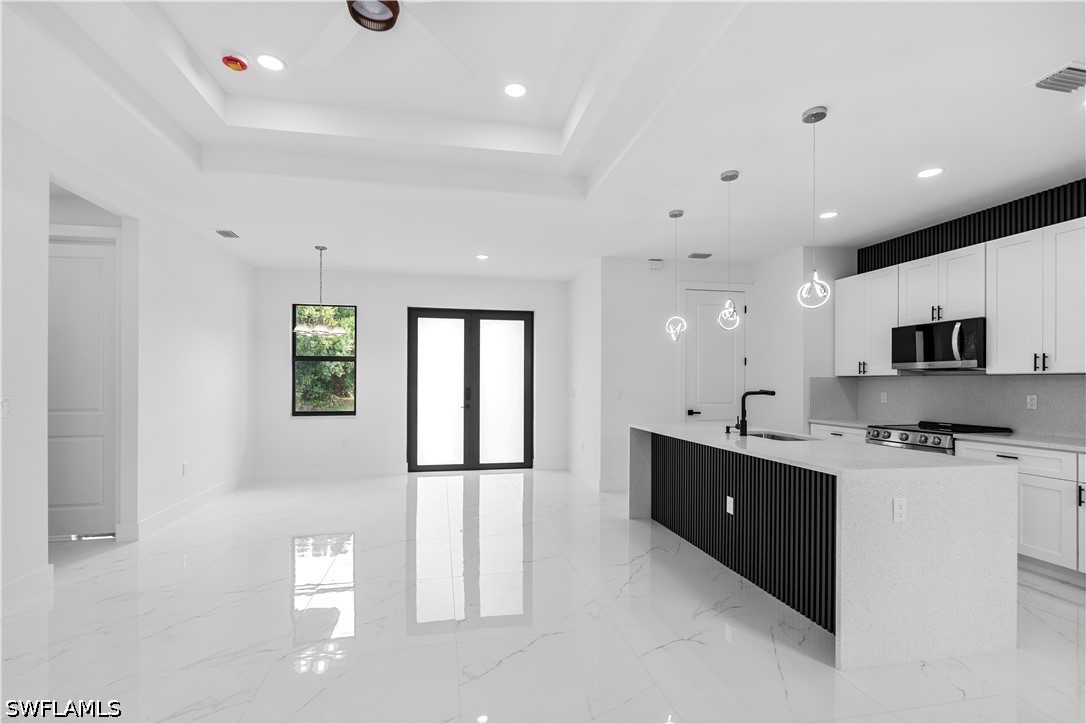 3 Bed SingleFamilyResidence for Sale in Lehigh Acres, photo 4