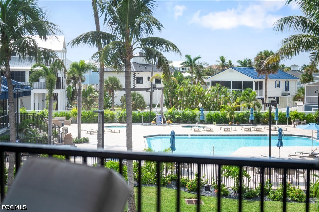 2 Bed Condominium for Sale in Fort Myers Beach, photo 4