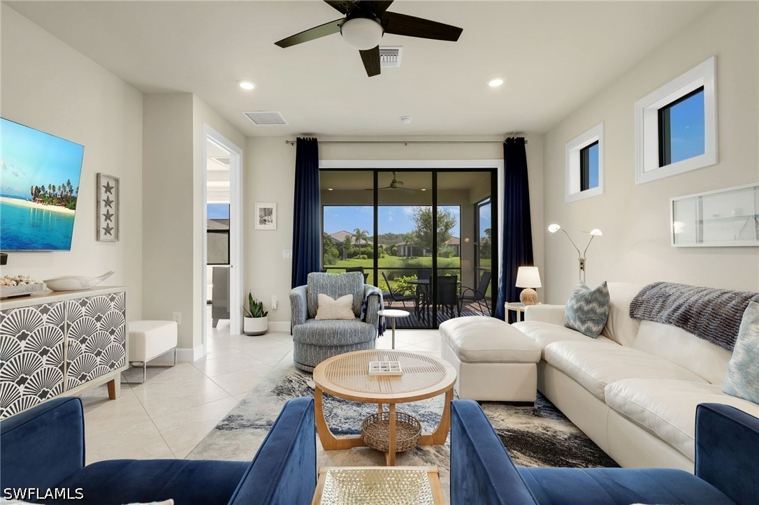 2 Bed Attached for Sale in Esplanade Lake Club, photo 4