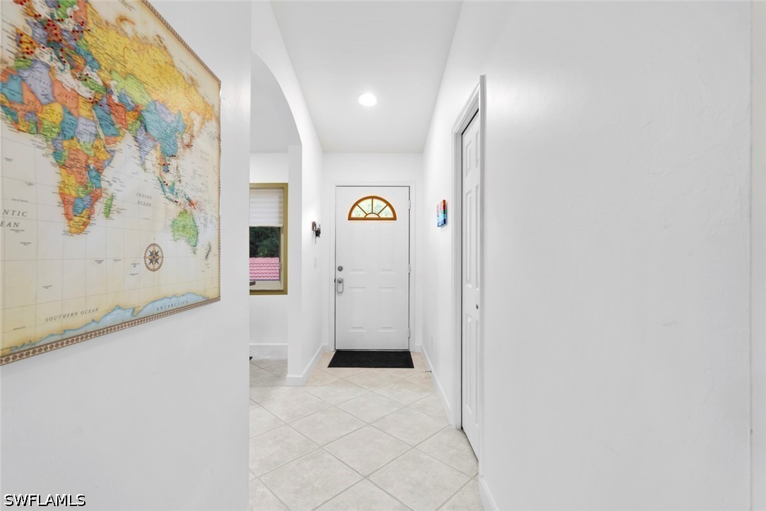 2 Bed Condominium for Sale in Naples, photo 4