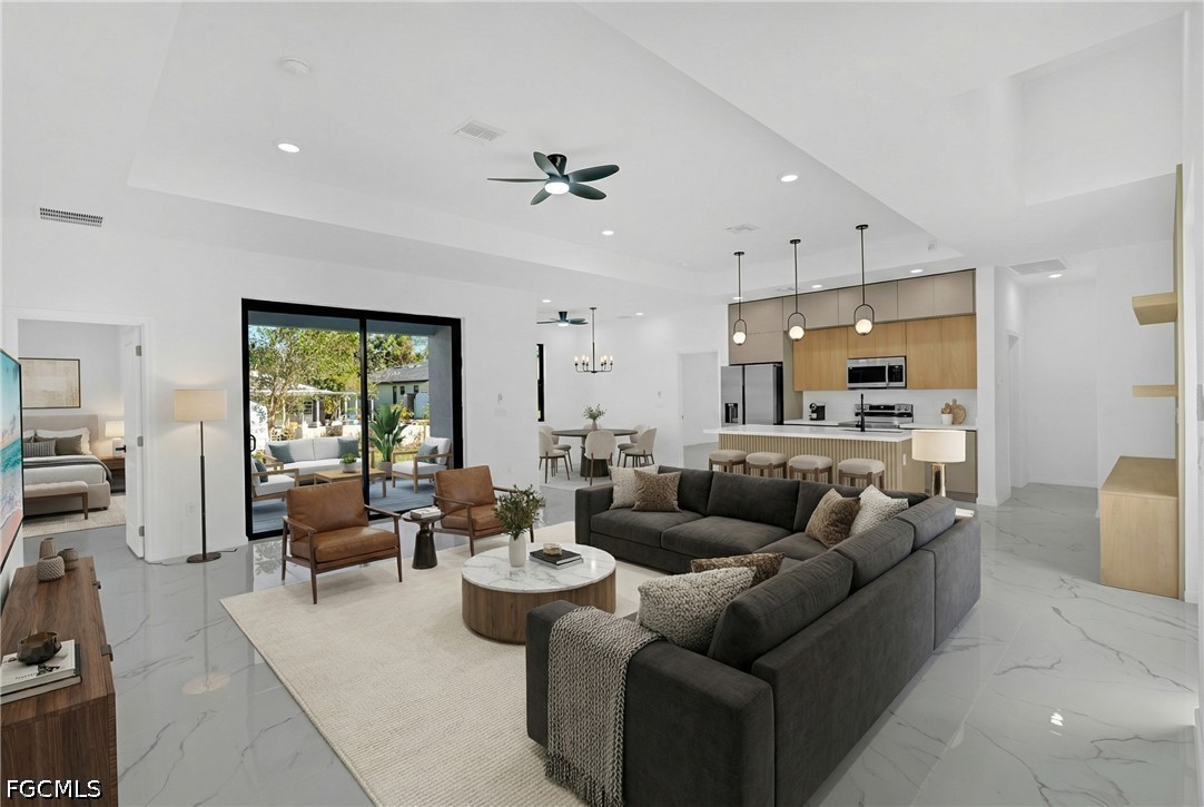 4 Bed SingleFamilyResidence for Sale in Lehigh Acres, photo 4