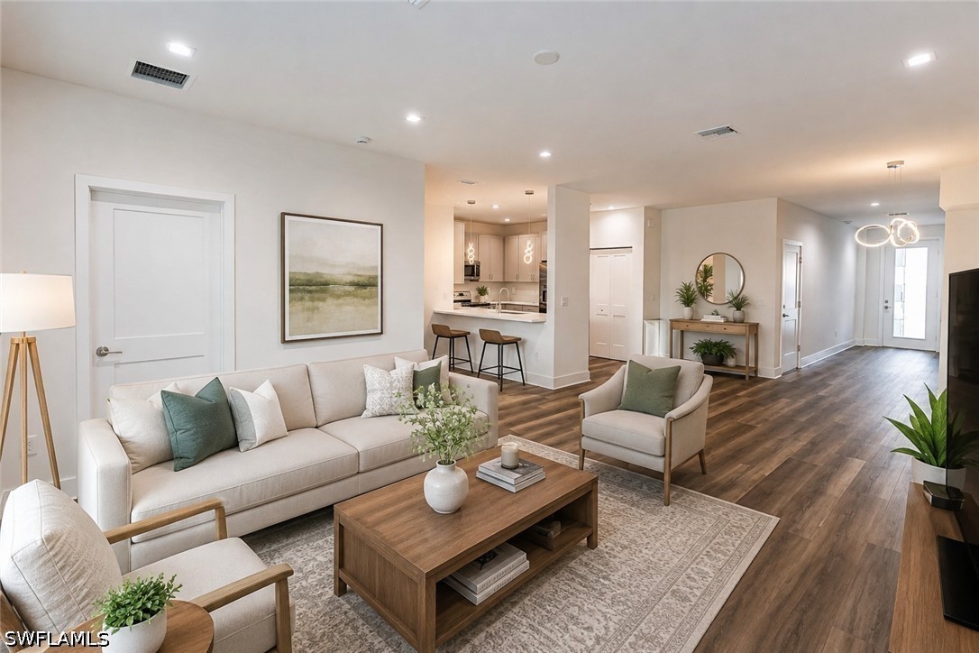 3 Bed Attached for Sale in Parkway Preserve, photo 4