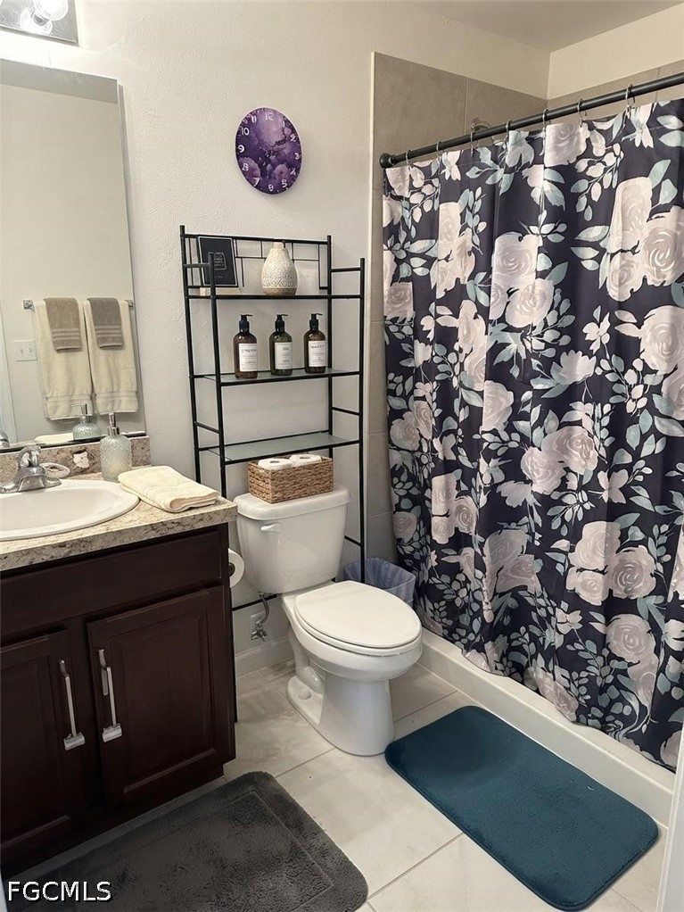 3 Bed SingleFamilyResidence for Sale in Cape Coral, photo 4