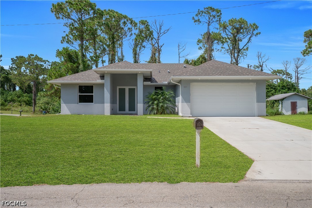3 Bed SingleFamilyResidence for Sale in Lehigh Acres, photo 4