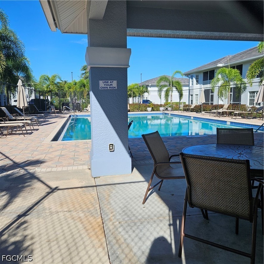 2 Bed Condominium for Sale in Fort Myers, photo 4