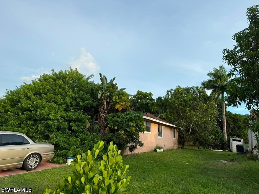 Residential for Sale in Naples Manor, photo 4