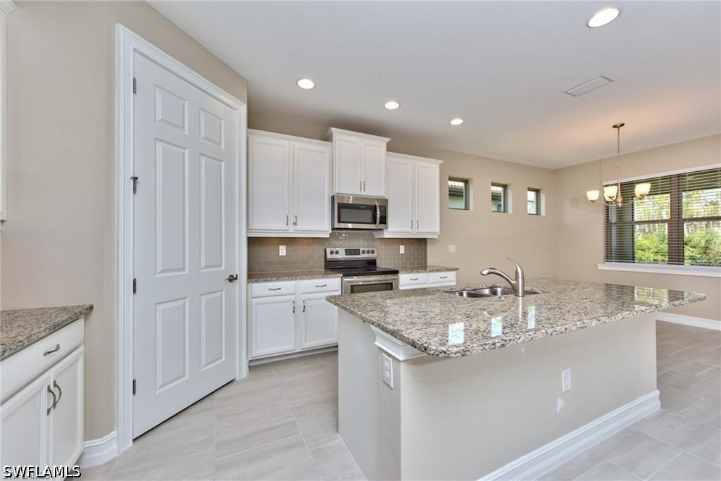 4 Bed SingleFamilyResidence for Sale in Naples, photo 4