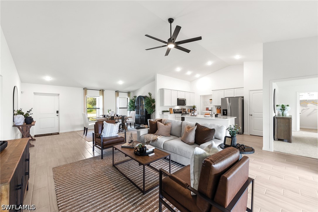 4 Bed SingleFamilyResidence for Sale in Lehigh Acres, photo 4