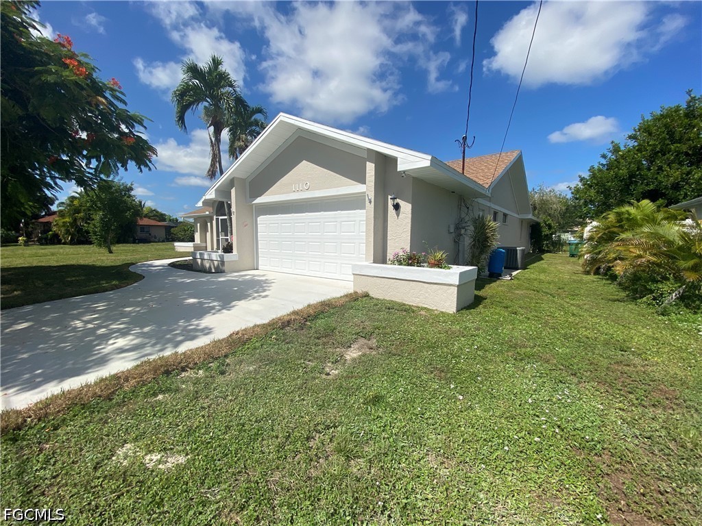 3 Bed Pool Home for Sale in Cape Coral, photo 4