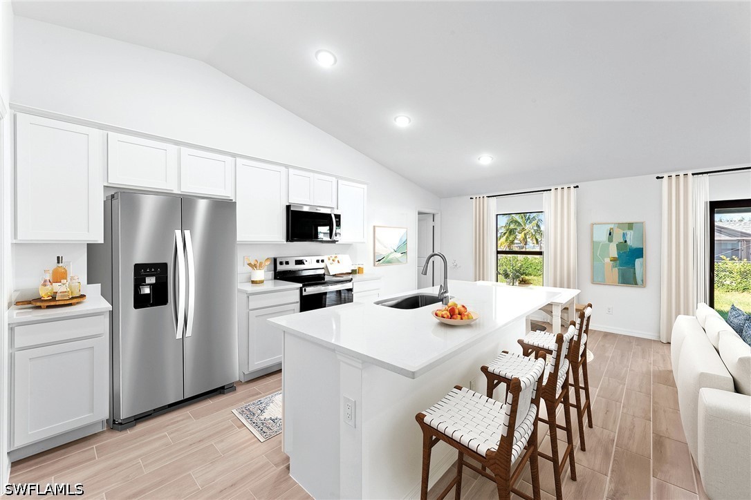 3 Bed SingleFamilyResidence for Sale in Cape Coral, photo 4