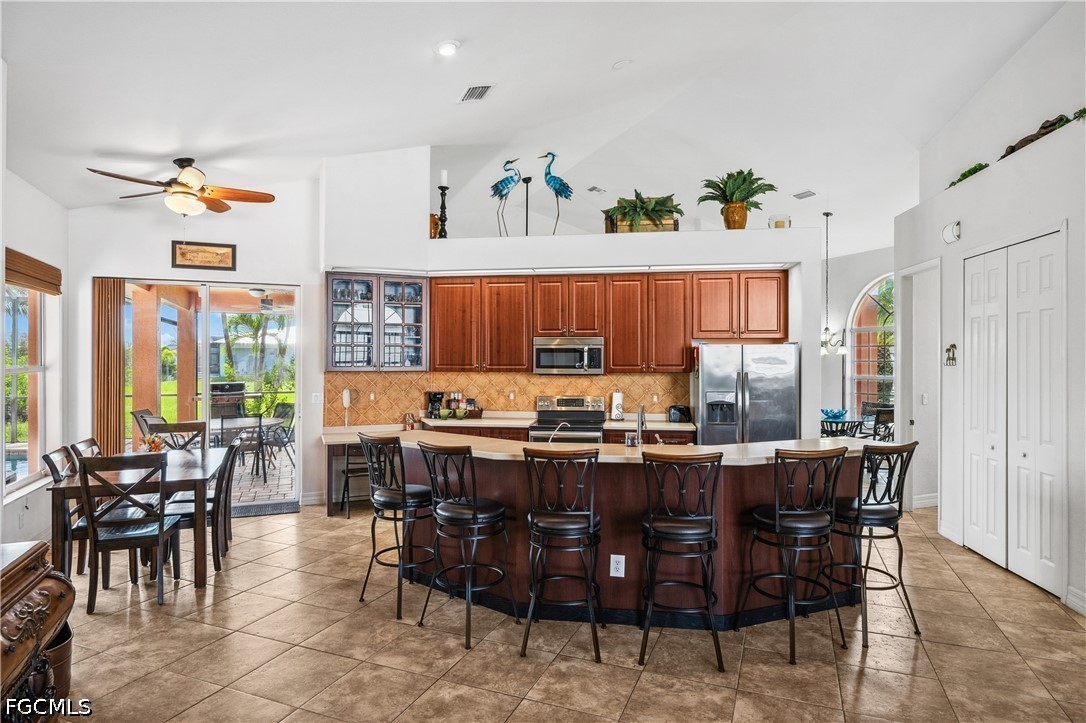 4 Bed Pool Home for Sale in Cape Coral, photo 4