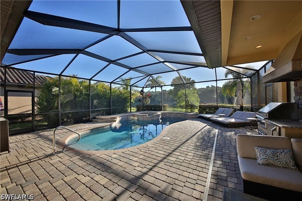4 Bed Pool Home for Sale in Italia, photo 4