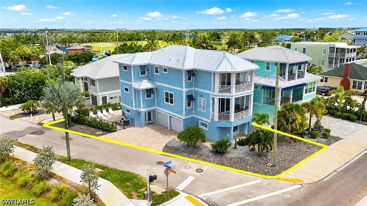 4 Bed Pool Home for Sale in Fort Myers Beach, photo 4