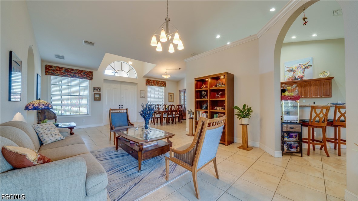 3 Bed SingleFamilyResidence for Sale in Cape Coral, photo 4