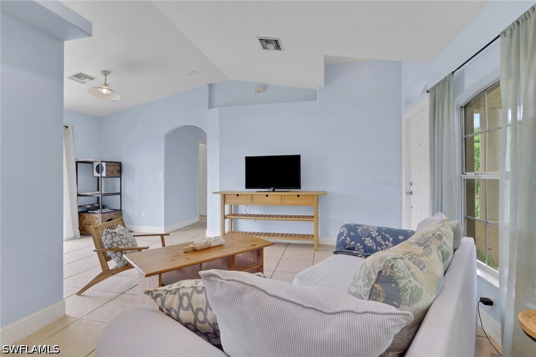 3 Bed SingleFamilyResidence for Sale in Naples, photo 4