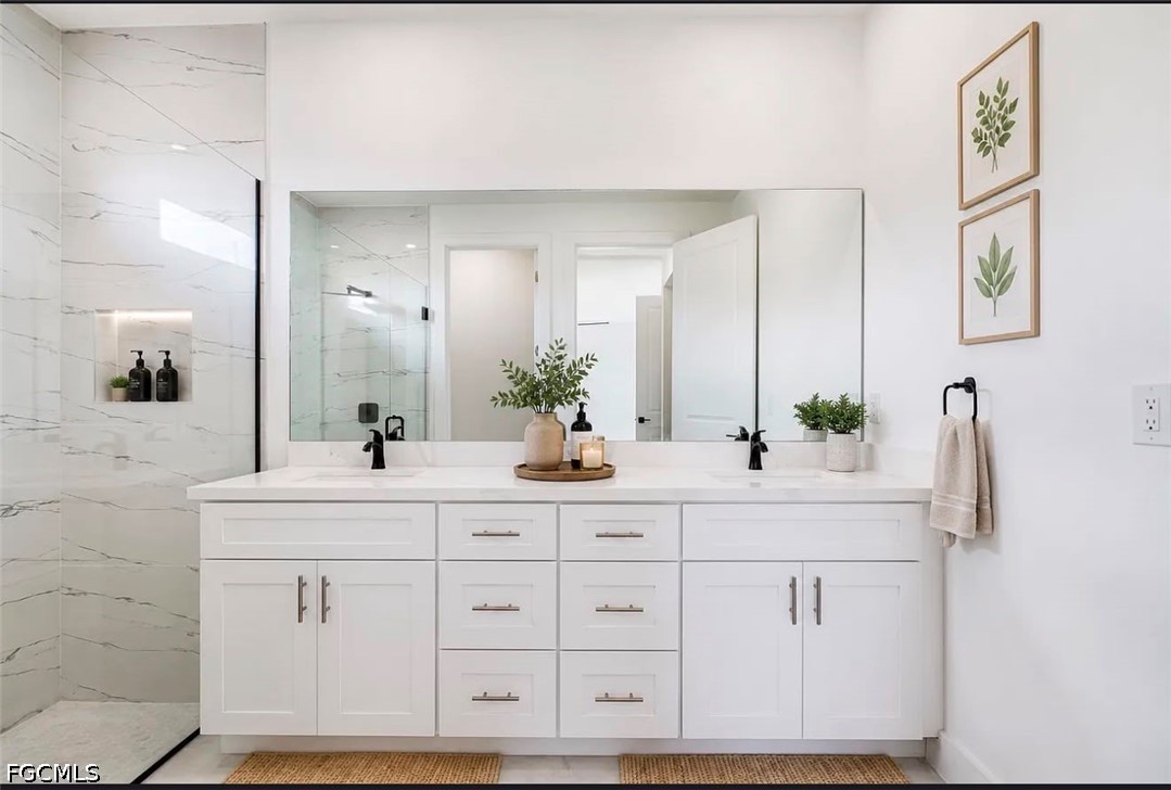 3 Bed SingleFamilyResidence for Sale in Greenbriar, photo 4