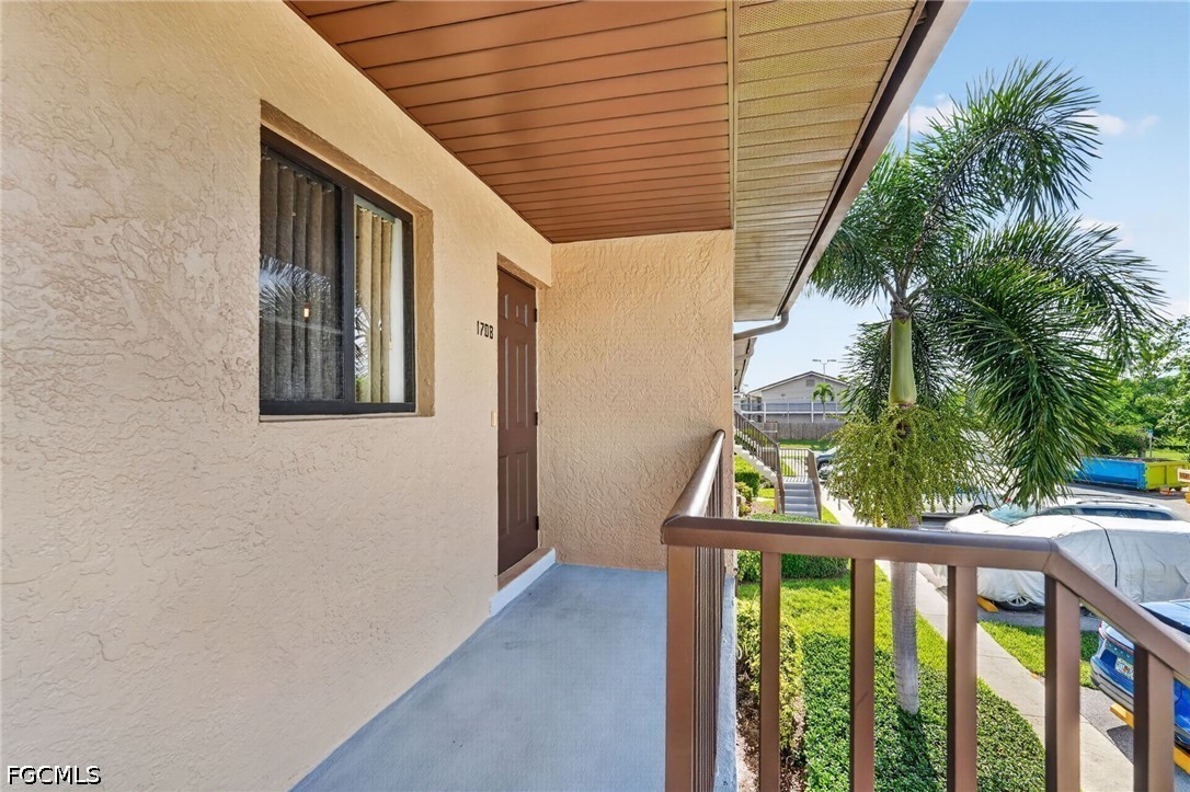2 Bed Condominium for Sale in Fort Myers, photo 4