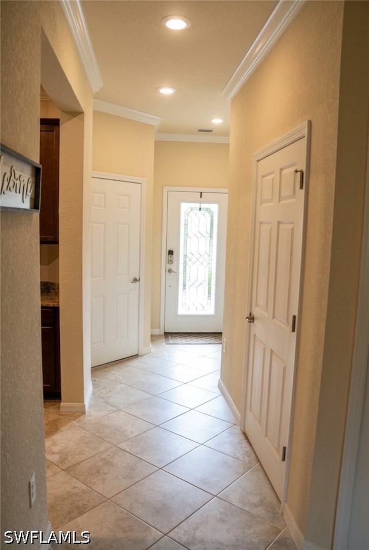 3 Bed Waterfront Home for Sale in Fort Myers, photo 4