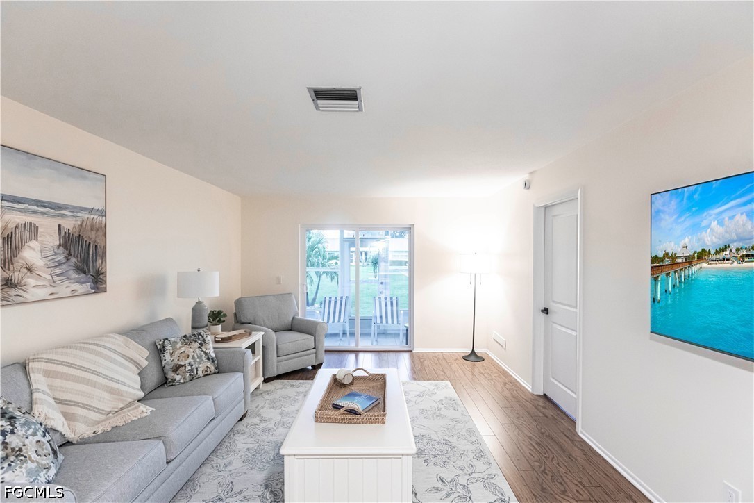 2 Bed Condominium for Sale in Hawaiian So, photo 4