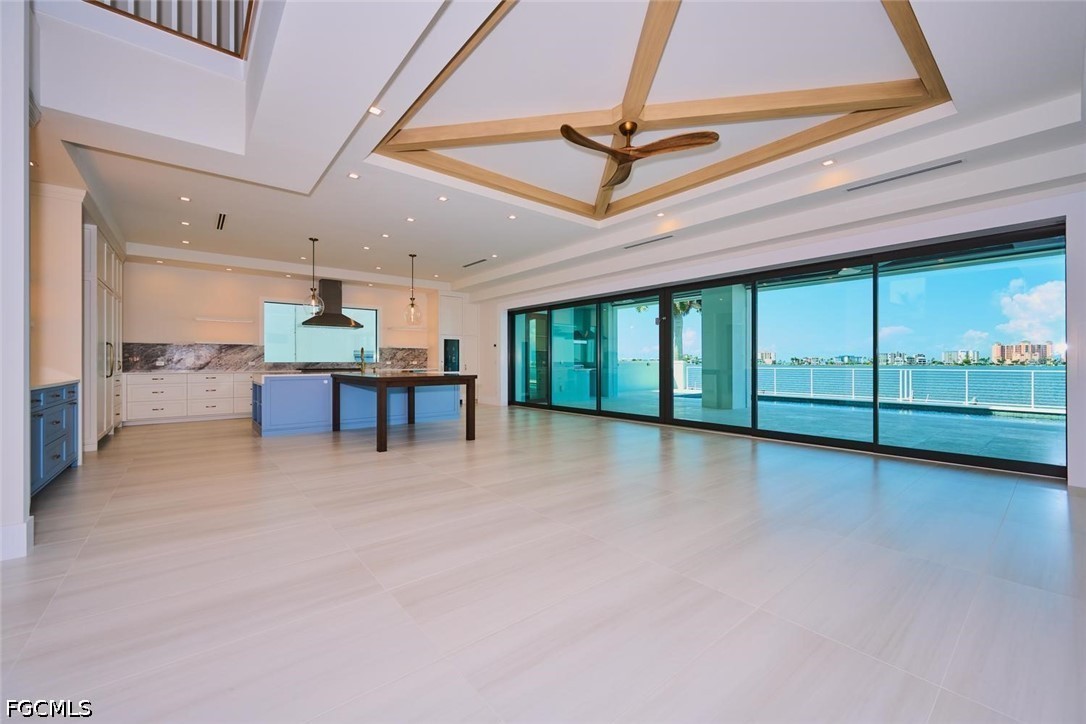 5 Bed Pool Home for Sale in Fort Myers Beach, photo 4