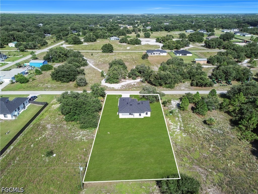 4 Bed SingleFamilyResidence for Sale in Lehigh Acres, photo 4