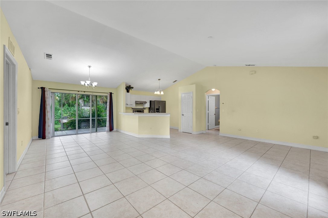 3 Bed SingleFamilyResidence for Sale in Naples, photo 4