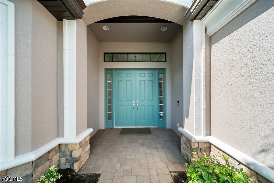 3 Bed Pool Home for Sale in Esplanade, photo 4