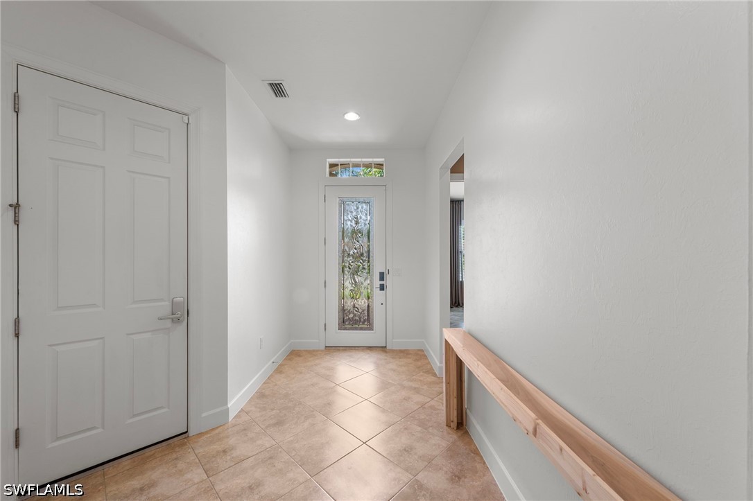 3 Bed Pool Home for Sale in Somerset, photo 4
