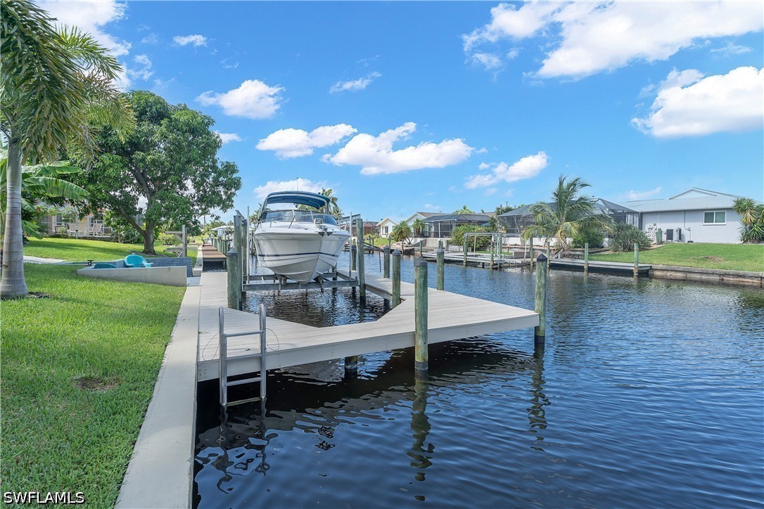 4 Bed Pool Home for Sale in Cape Coral, photo 4