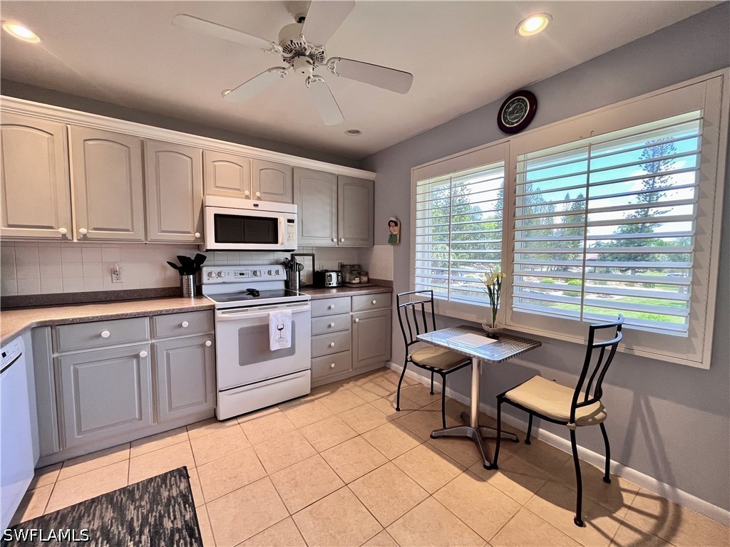 2 Bed Waterfront Home for Sale in Naples, photo 4