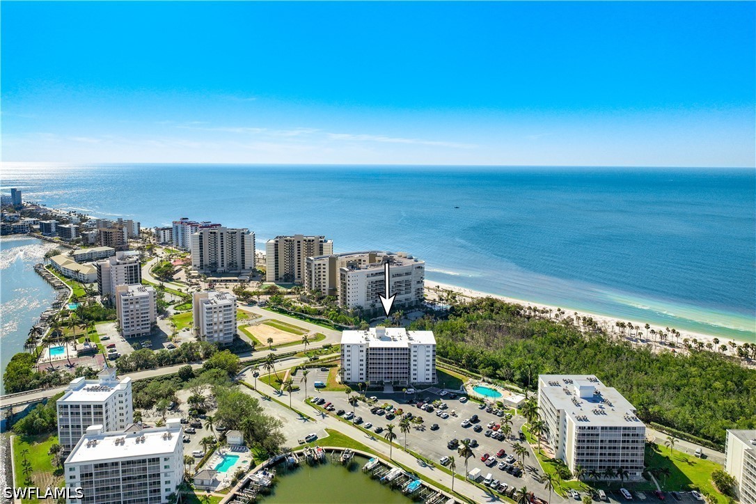 Condominium for Sale in Vanderbilt Towers, photo 4