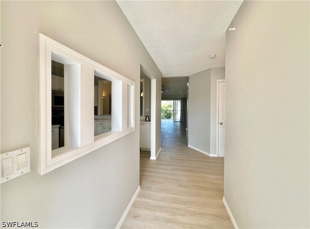 2 Bed Condominium for Sale in Naples, photo 4