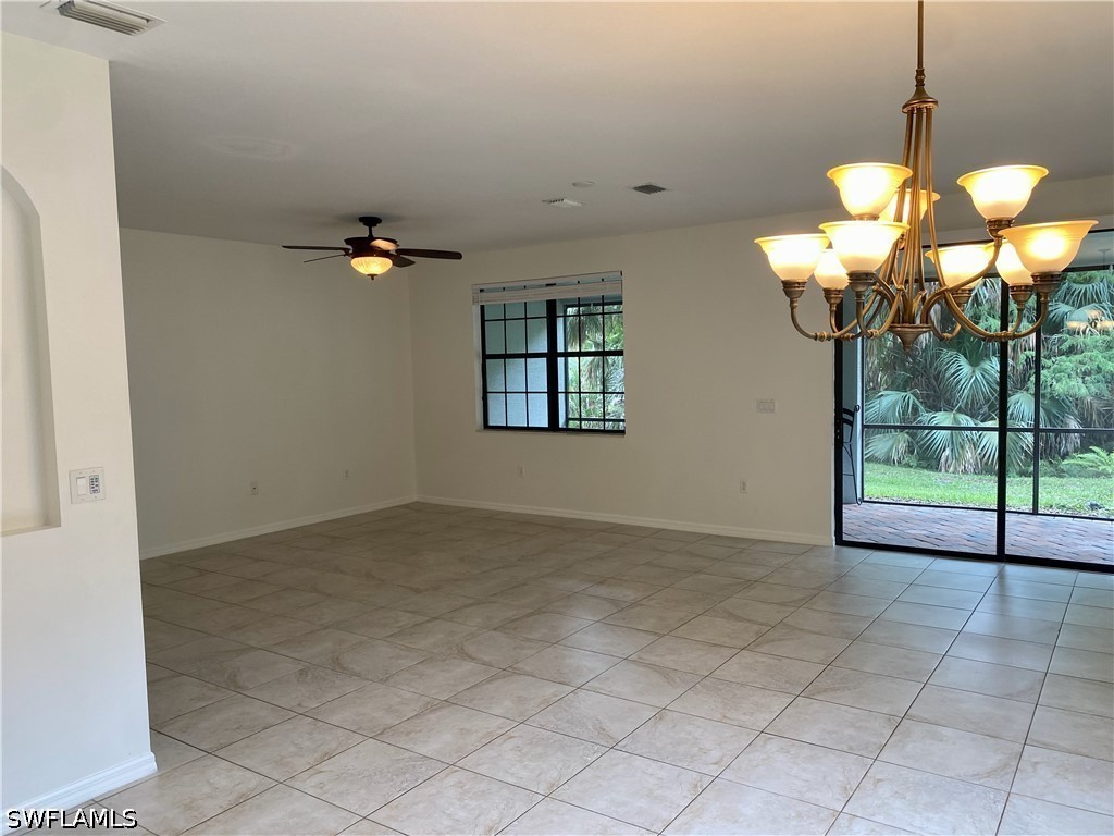 3 Bed Townhouse for Sale in Summit Place, photo 4