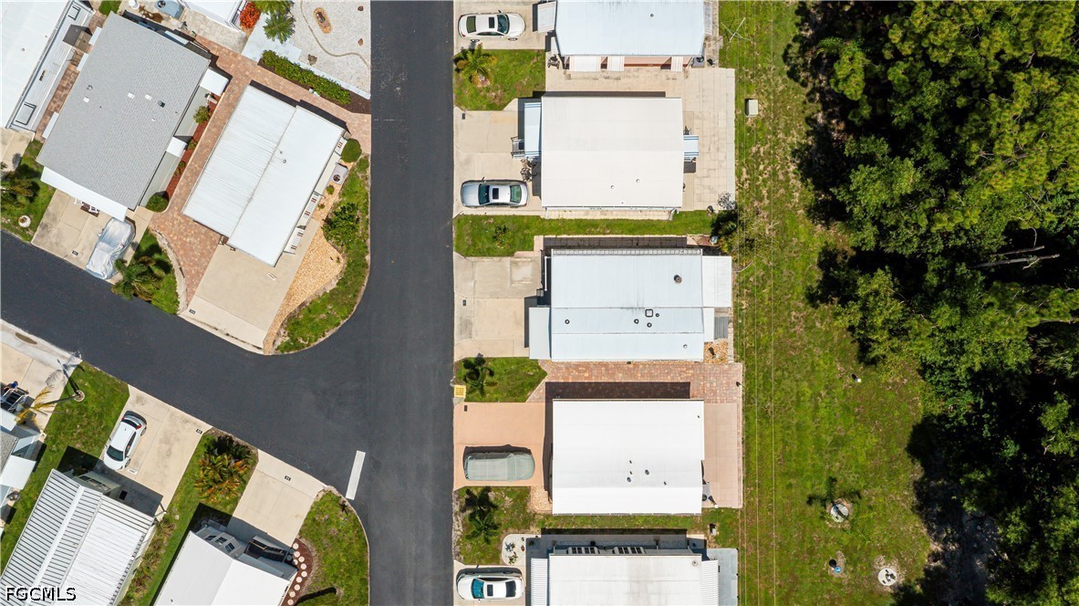 1 Bed ManufacturedHome for Sale in North Fort Myers, photo 4