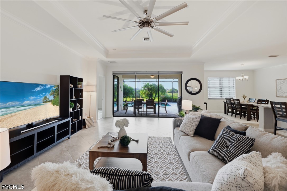 3 Bed Pool Home for Sale in Hampton Park, photo 4