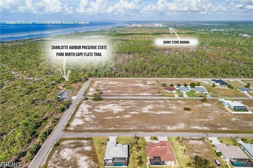 Residential for Sale in Cape Coral, photo 4