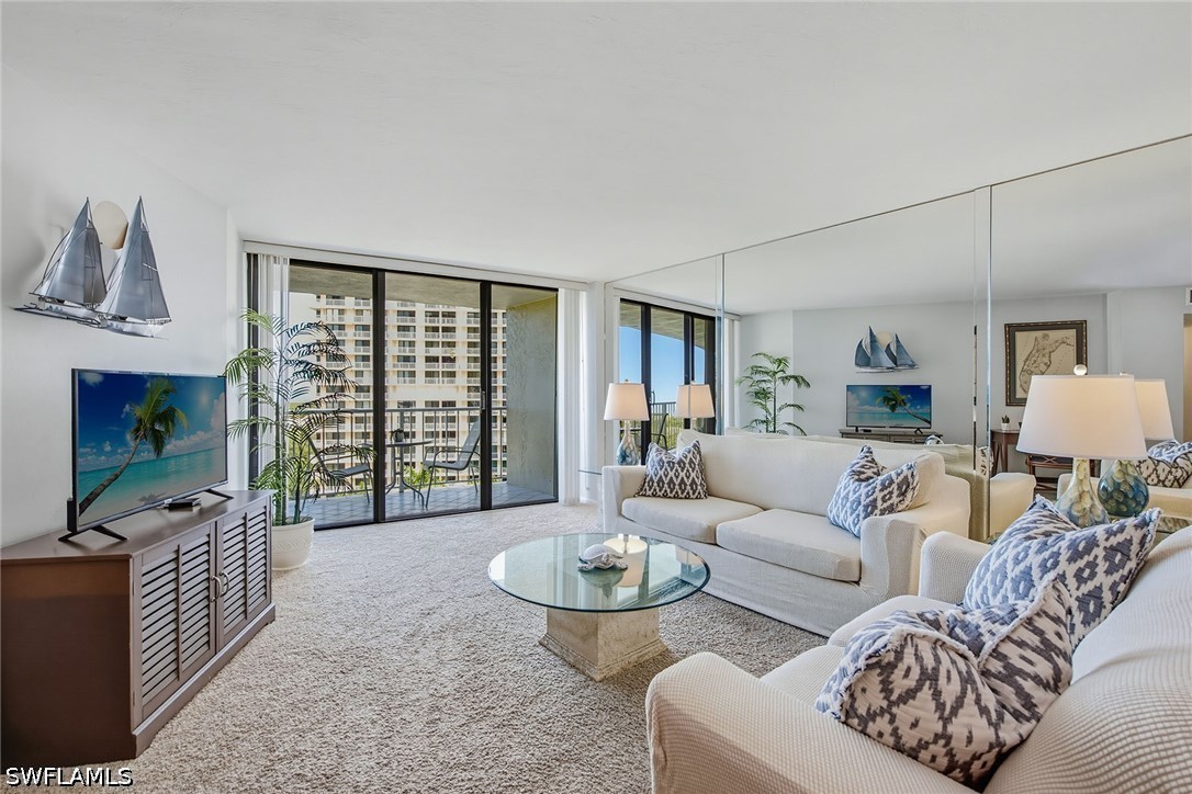 2 Bed Waterfront Home for Sale in Marco Island, photo 4